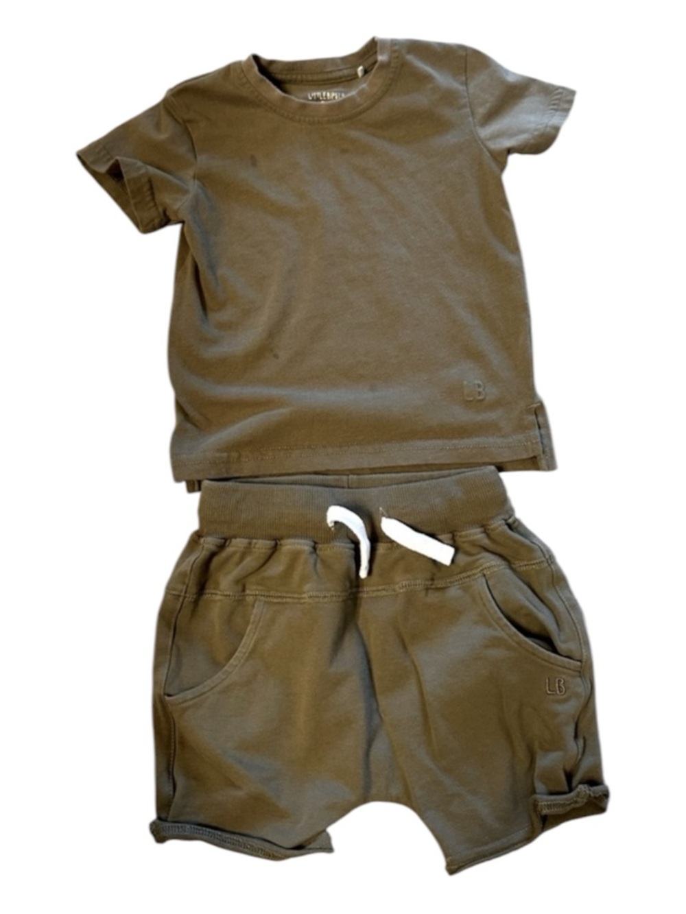 ✨Host Pick✨Little Bipsy Olive Green Kids T-Shirt and Shorts Set in 2-3T